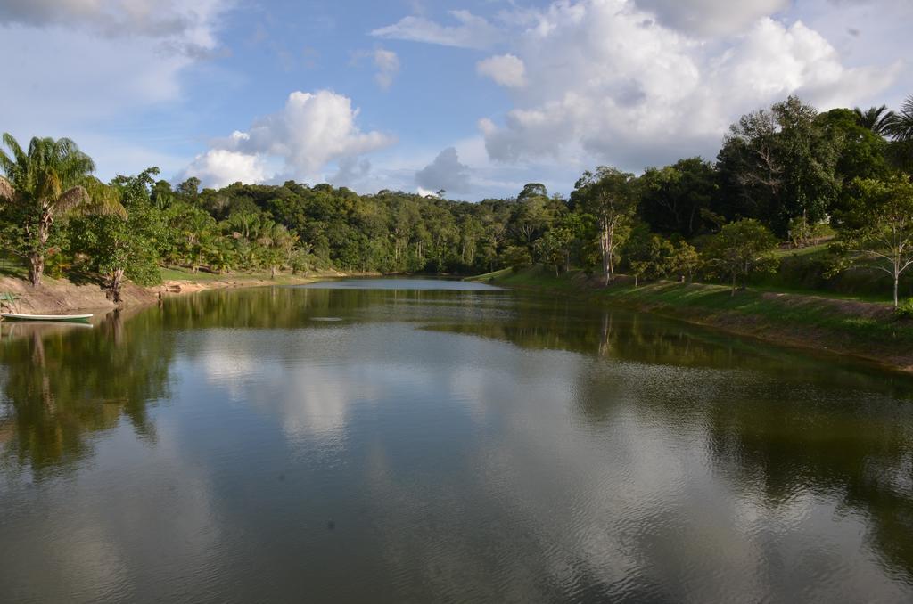 Amazonia Golf Hotelaria E Turismo Sa Rio Preto Da Eva Kültér fotó